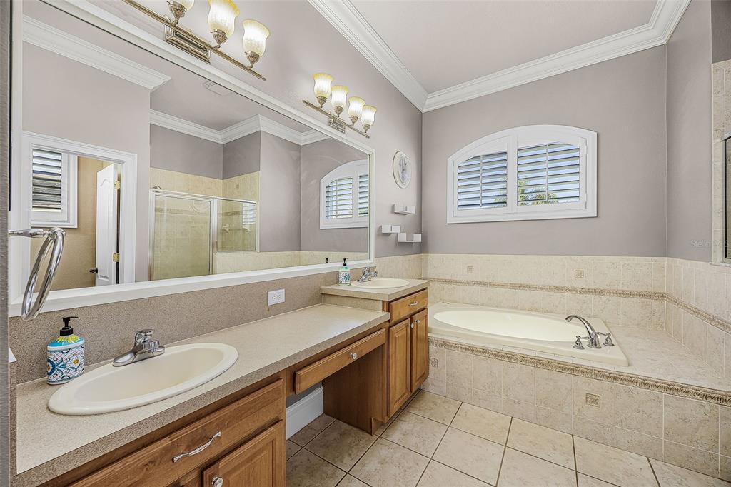 2808 Duncan Tree Circle Valrico, FL 33594 - Photo 29 of 58