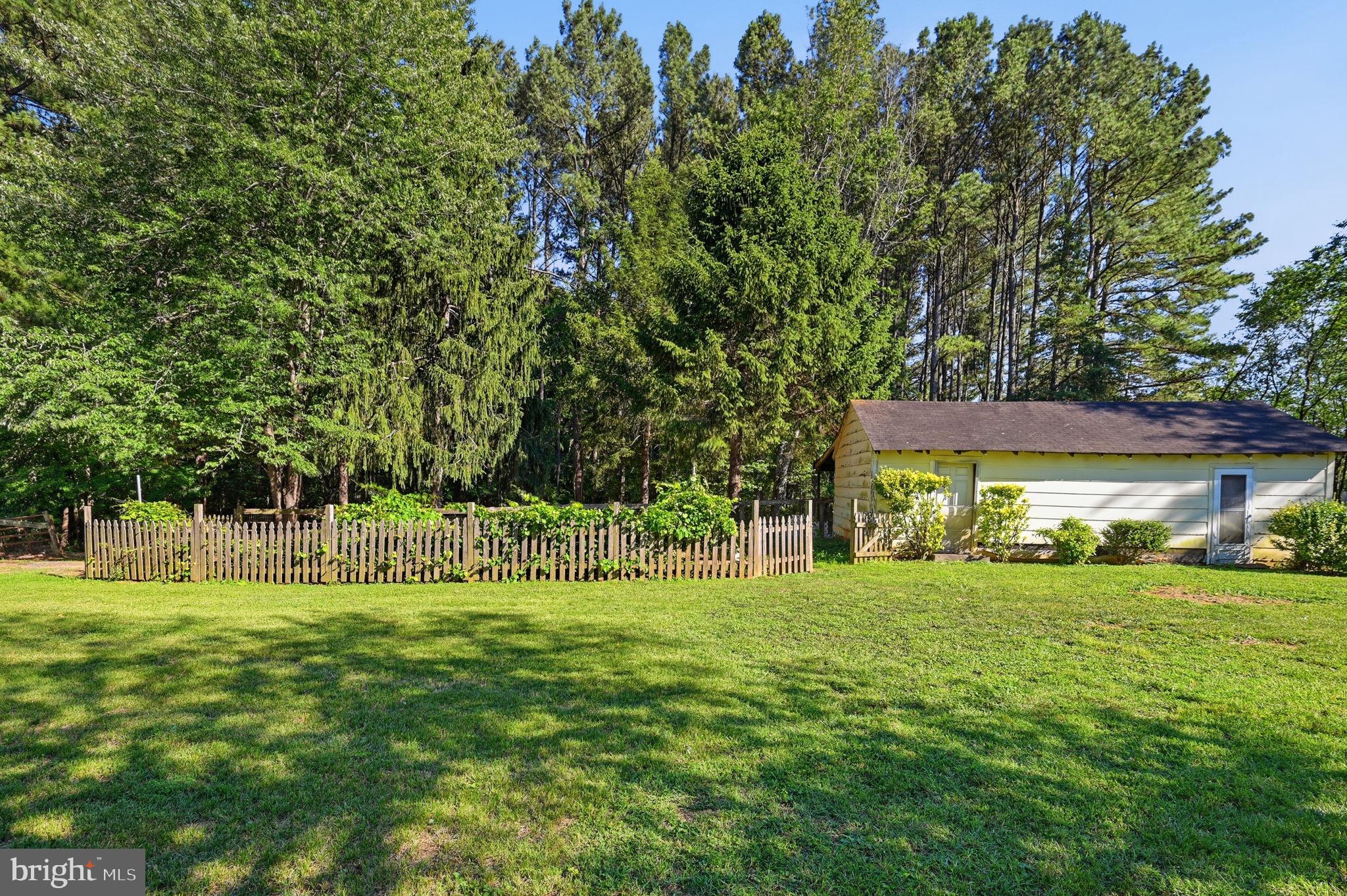 9337 Everona Road Unionville, VA 22567 - Photo 29 of 46 Herb garden behind shed.