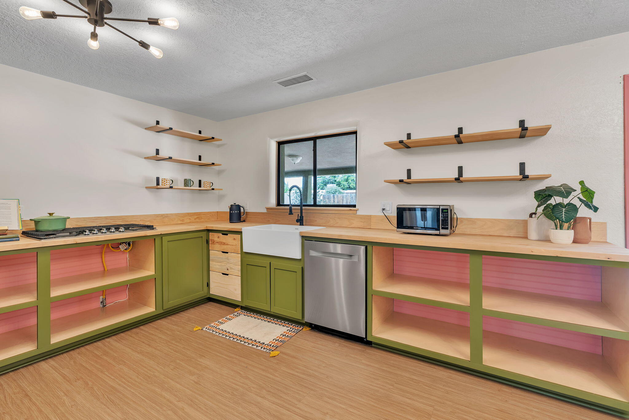 2707 Floral Road Northwest Albuquerque, NM 87104 - Photo 14 of 52 Gallery Image 14