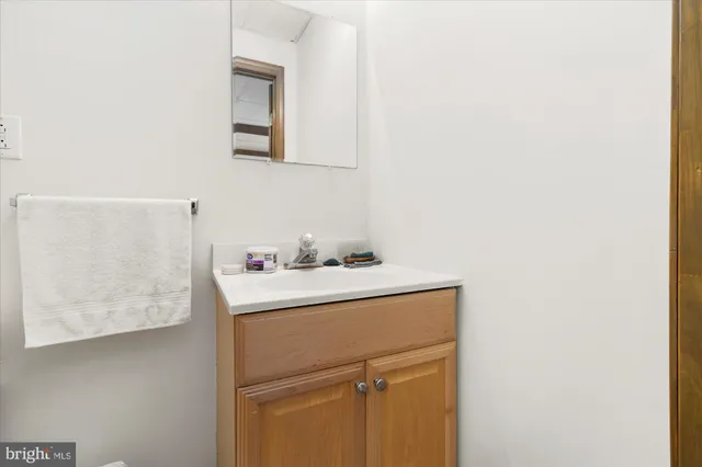 $575,000 | 5 Peacedale Court, Oxford, PA 19363