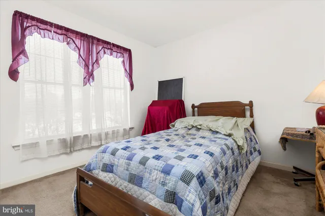 $575,000 | 5 Peacedale Court, Oxford, PA 19363