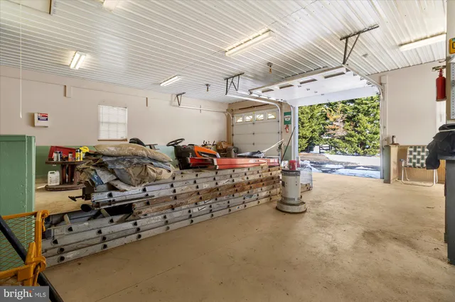 $575,000 | 5 Peacedale Court, Oxford, PA 19363