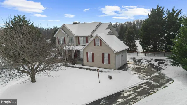 $575,000 | 5 Peacedale Court, Oxford, PA 19363