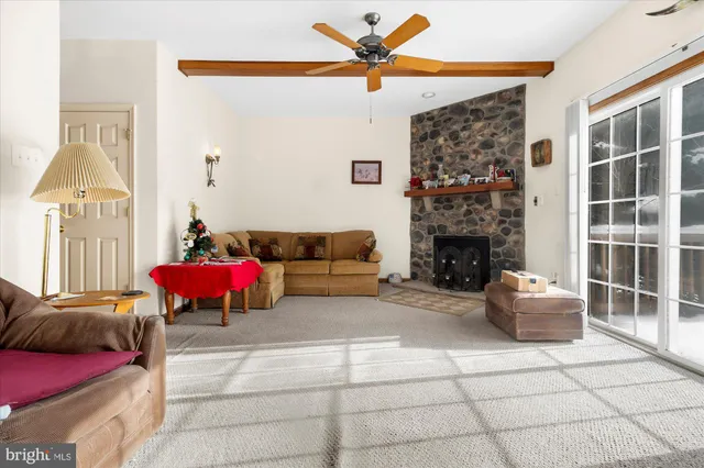 $575,000 | 5 Peacedale Court, Oxford, PA 19363