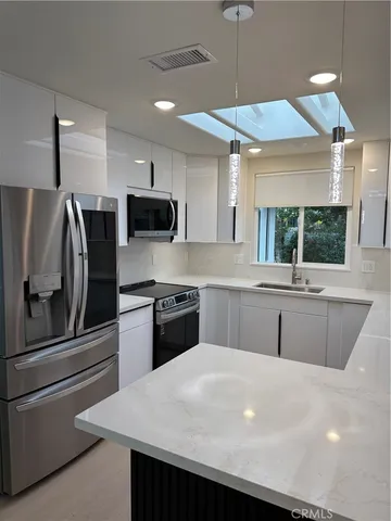 $675,000 | 522 Calle Aragon, Unit B, Laguna Woods, CA 92637