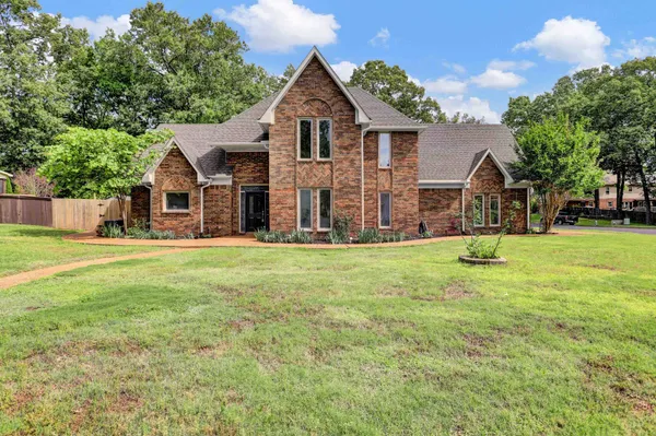 $600,000 | 1039 Autumn Oaks Circle, Collierville, TN 38017