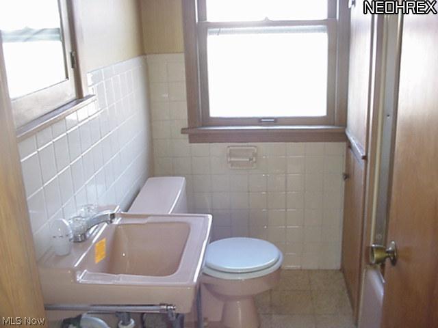 999 Helmsdale Road Cleveland Heights, OH 44112 - Photo 7 of 7