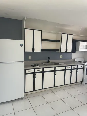 $1,200 | 1081 Southeast Monterey Road, Unit 331, Stuart, FL 34994