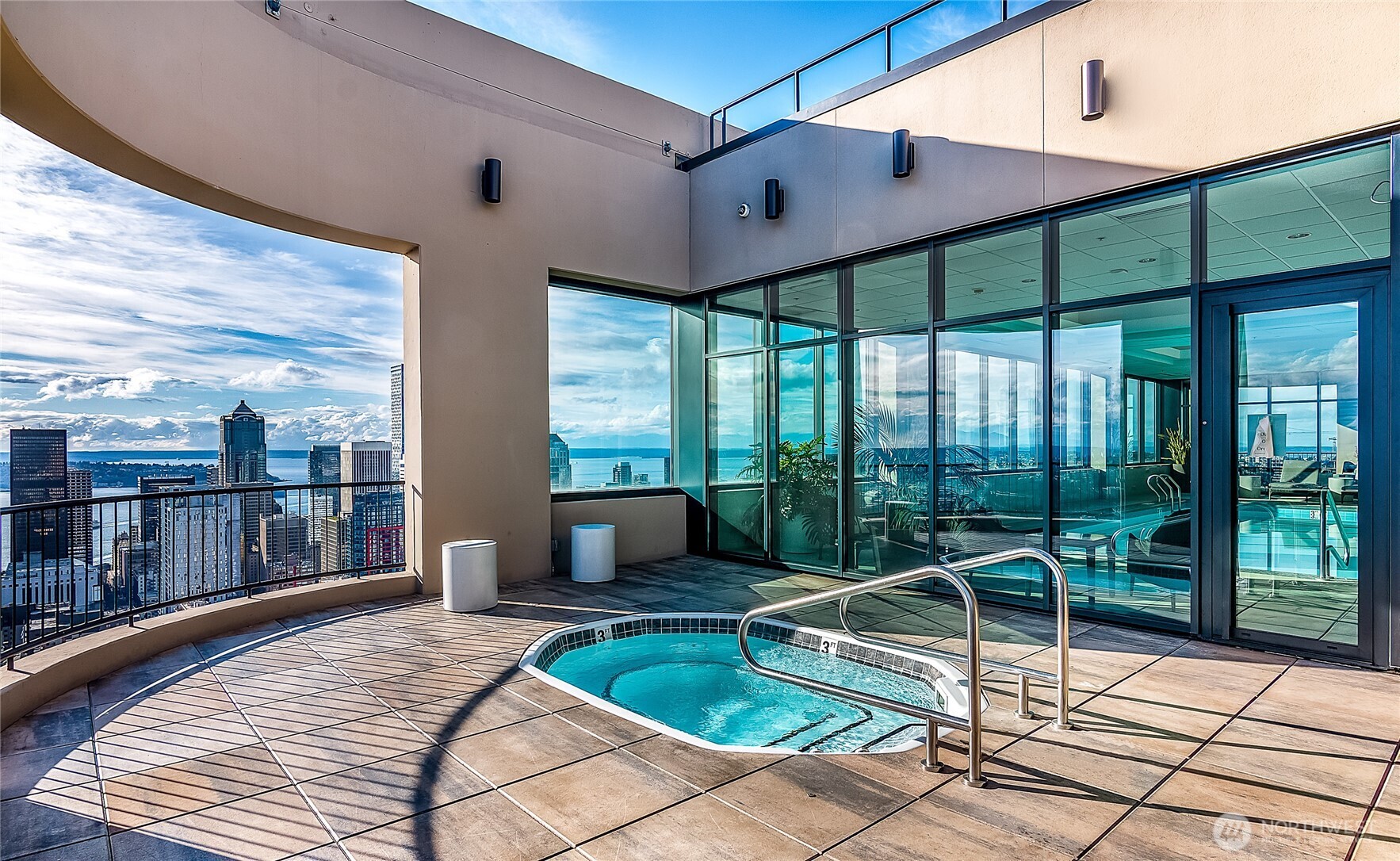 1301 Spring Street, Unit 8C Seattle, WA 98104 - Photo 4 of 31