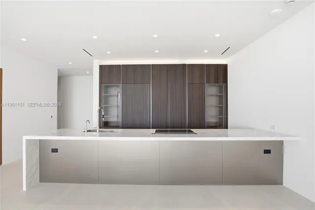 $6,000,000 | 5 Grove Isle Drive, Unit S301, Coconut Grove, FL 33133