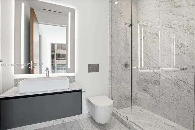 $6,000,000 | 5 Grove Isle Drive, Unit S301, Coconut Grove, FL 33133