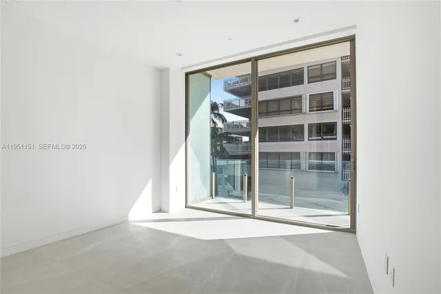 $6,000,000 | 5 Grove Isle Drive, Unit S301, Coconut Grove, FL 33133