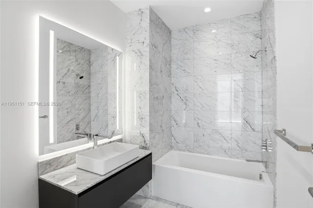 $6,000,000 | 5 Grove Isle Drive, Unit S301, Coconut Grove, FL 33133