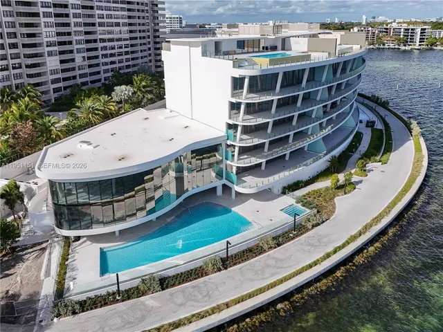 $6,000,000 | 5 Grove Isle Drive, Unit S301, Coconut Grove, FL 33133