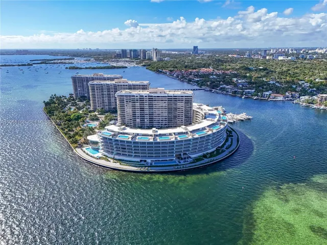 $6,000,000 | 5 Grove Isle Drive, Unit S301, Coconut Grove, FL 33133