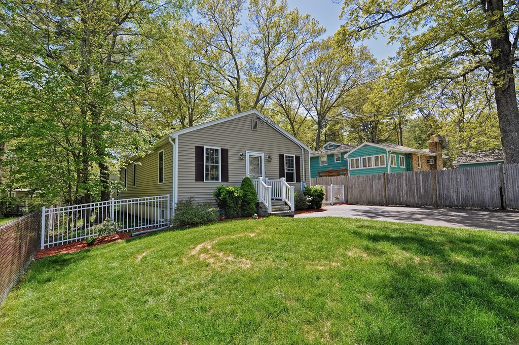 5 Indian Road Norton, MA 02766 - Photo 3 of 20 Gallery Image 3