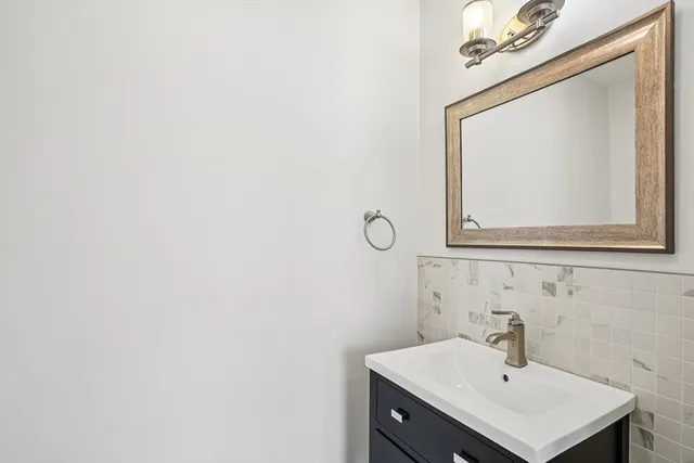 $799,000 | 33 Slade Street, Unit 1, Belmont, MA 02478