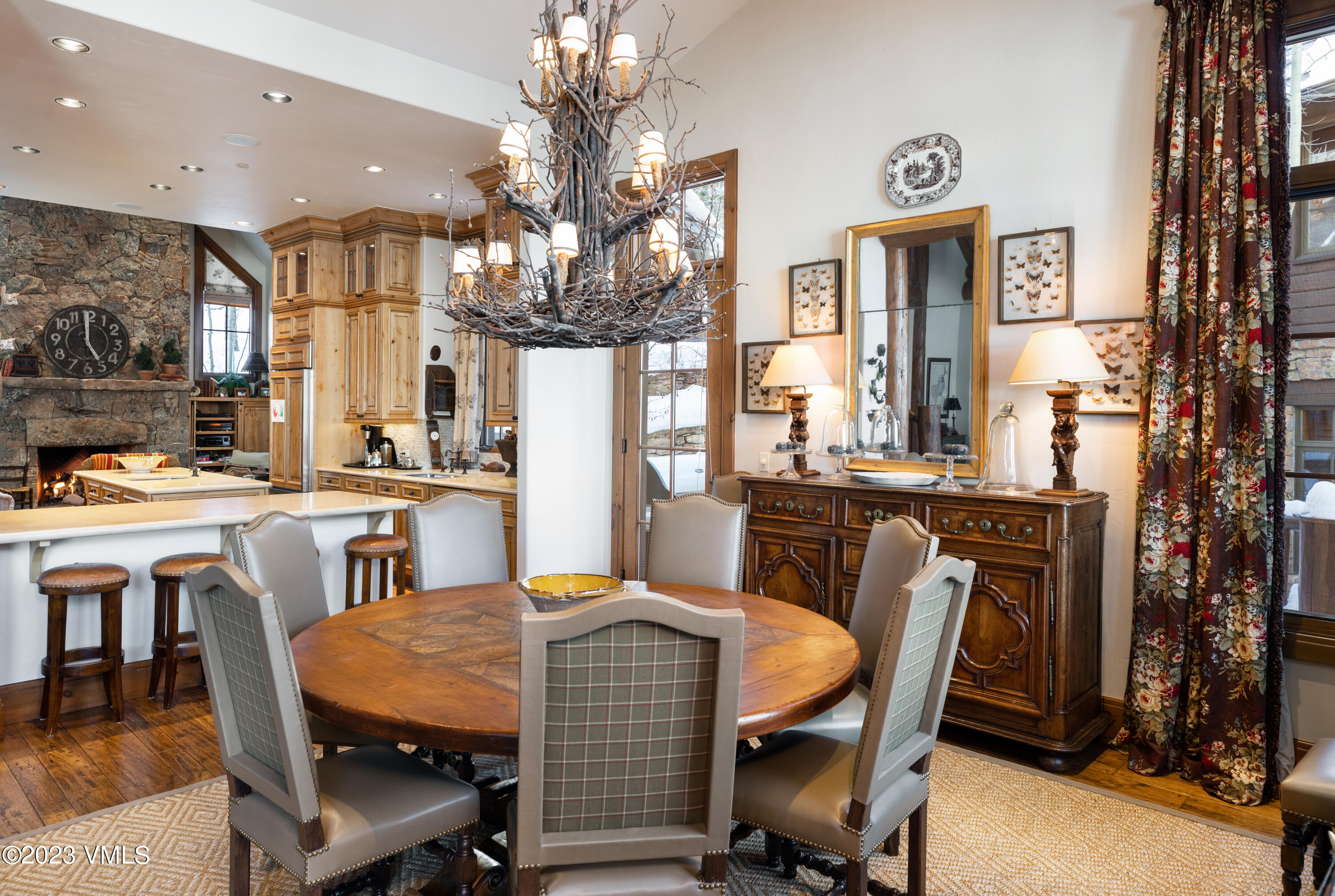 1923 Cresta Road Edwards, CO 81632 - Photo 8 of 10 1923_cresta_interior_dining