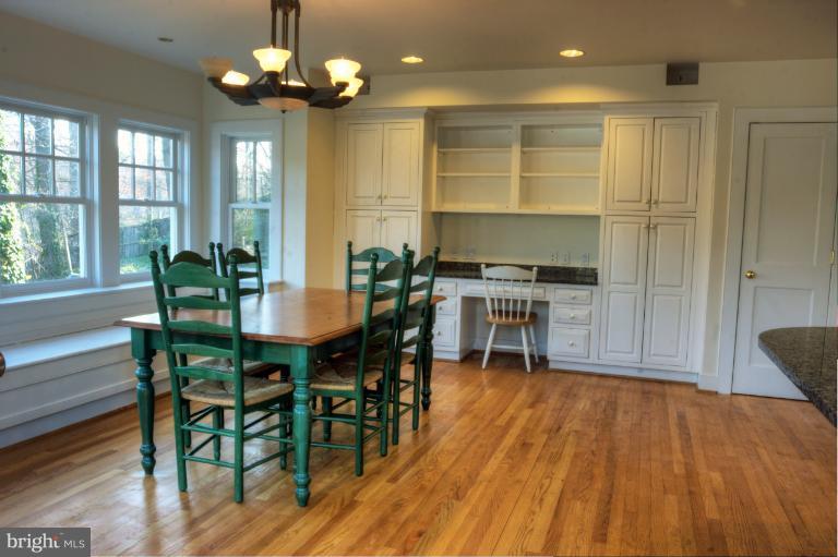 102 Spot Club Road Arnold, MD 21012 - Photo 3 of 30 Kitchen