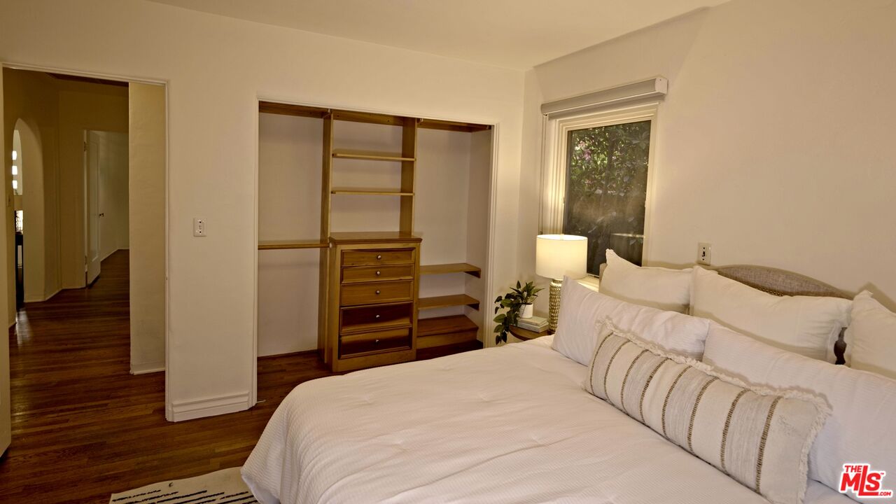 5120 Willowcrest Avenue North Hollywood, CA 91601 - Photo 12 of 31