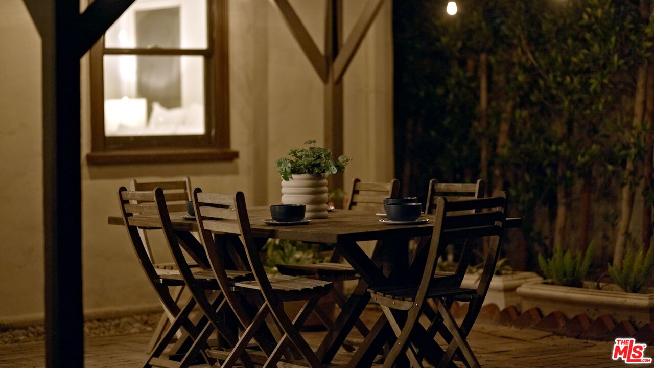 5120 Willowcrest Avenue North Hollywood, CA 91601 - Photo 23 of 31