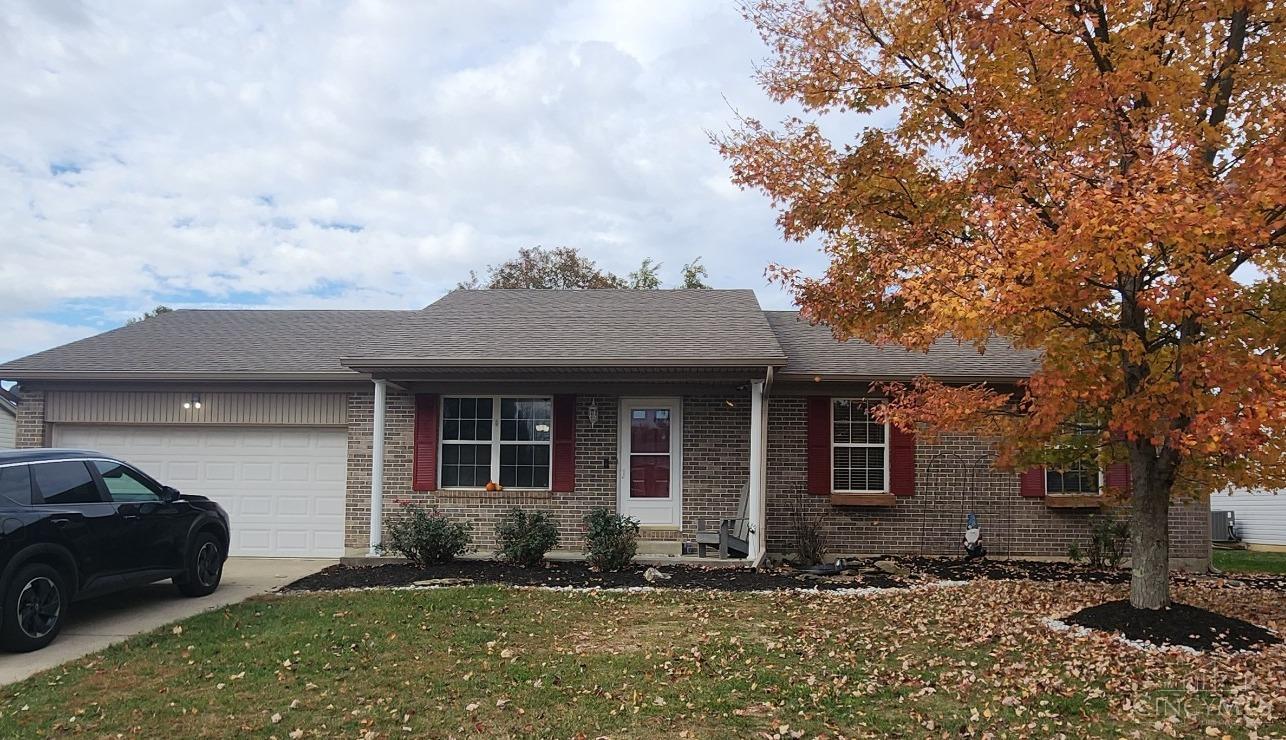707 Hummingbird Way Maineville, OH 45039 - Photo 2 of 24 Celebrate the Holidays with fantastic ranch with Full Finished lower level