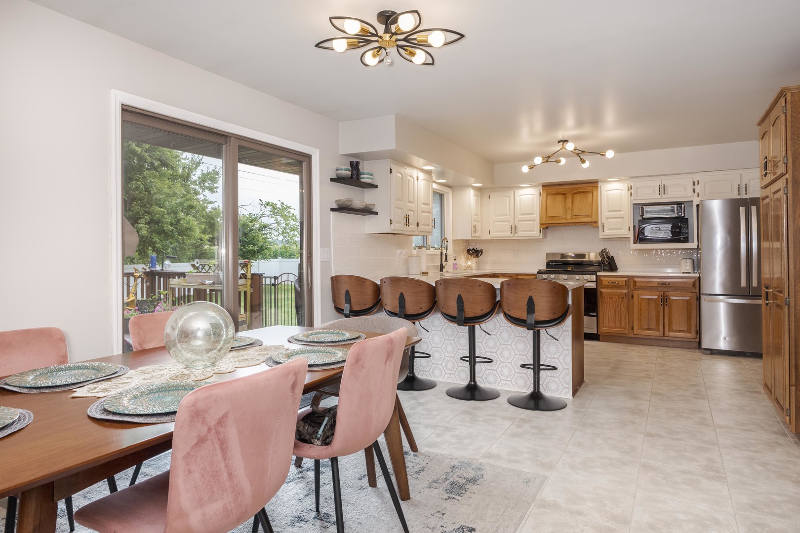 16064 Raintree Road Bloomington, IL 61705 - Photo 12 of 56 Gallery Image 12