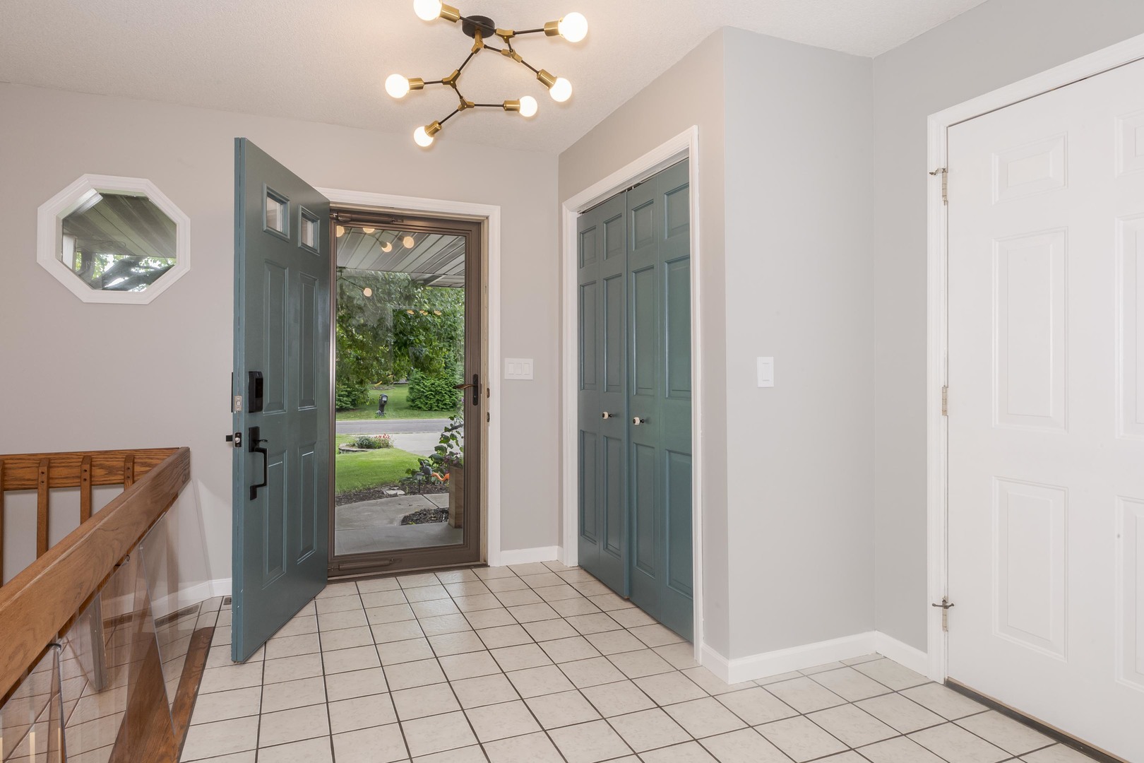 16064 Raintree Road Bloomington, IL 61705 - Photo 4 of 56 Gallery Image 4