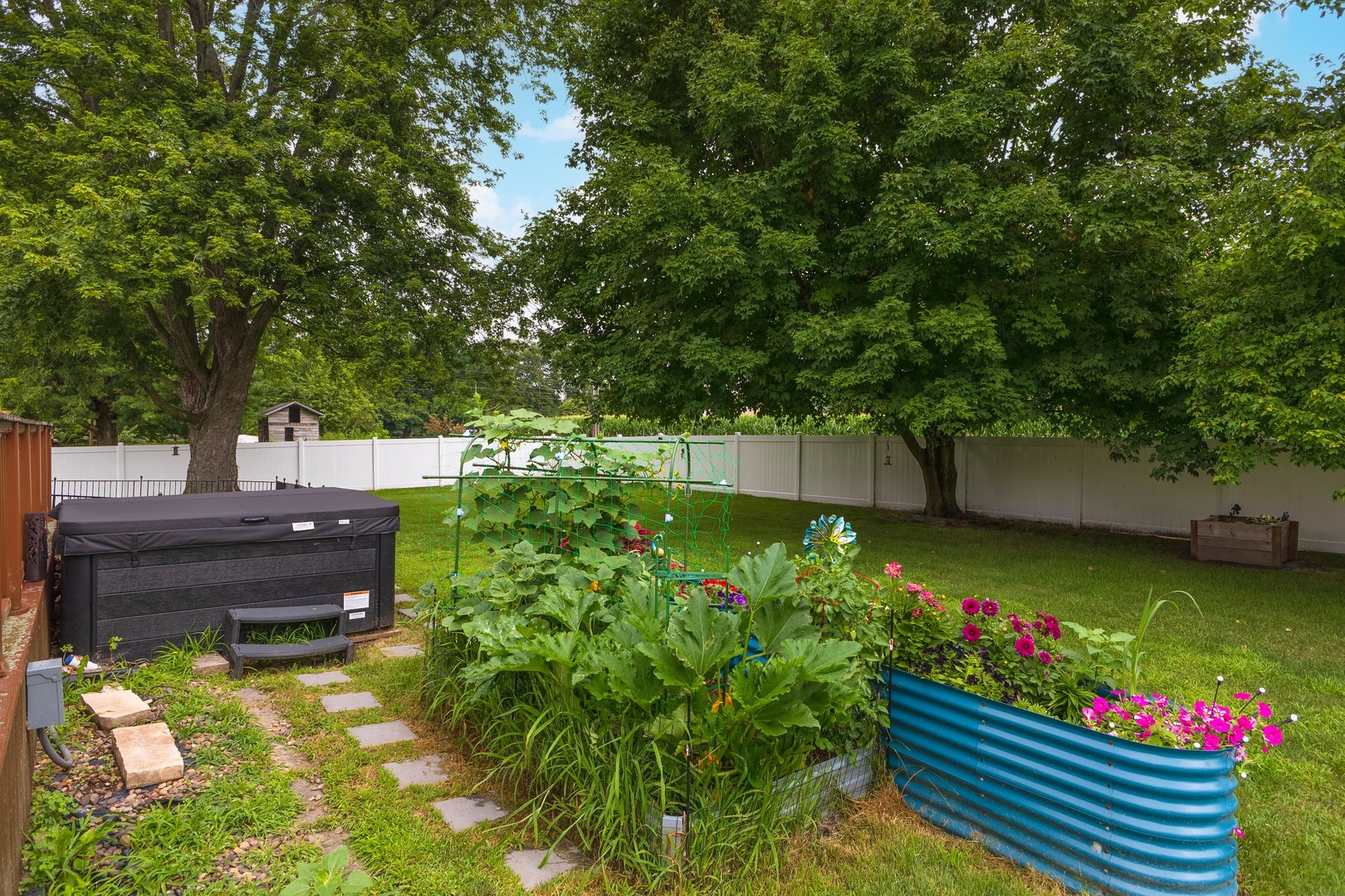 16064 Raintree Road Bloomington, IL 61705 - Photo 44 of 56 Gallery Image 44