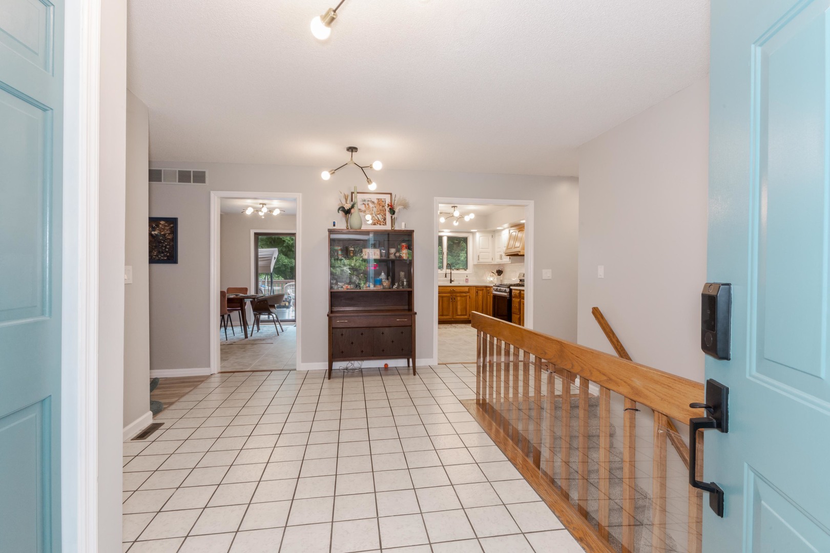 16064 Raintree Road Bloomington, IL 61705 - Photo 5 of 56 Gallery Image 5