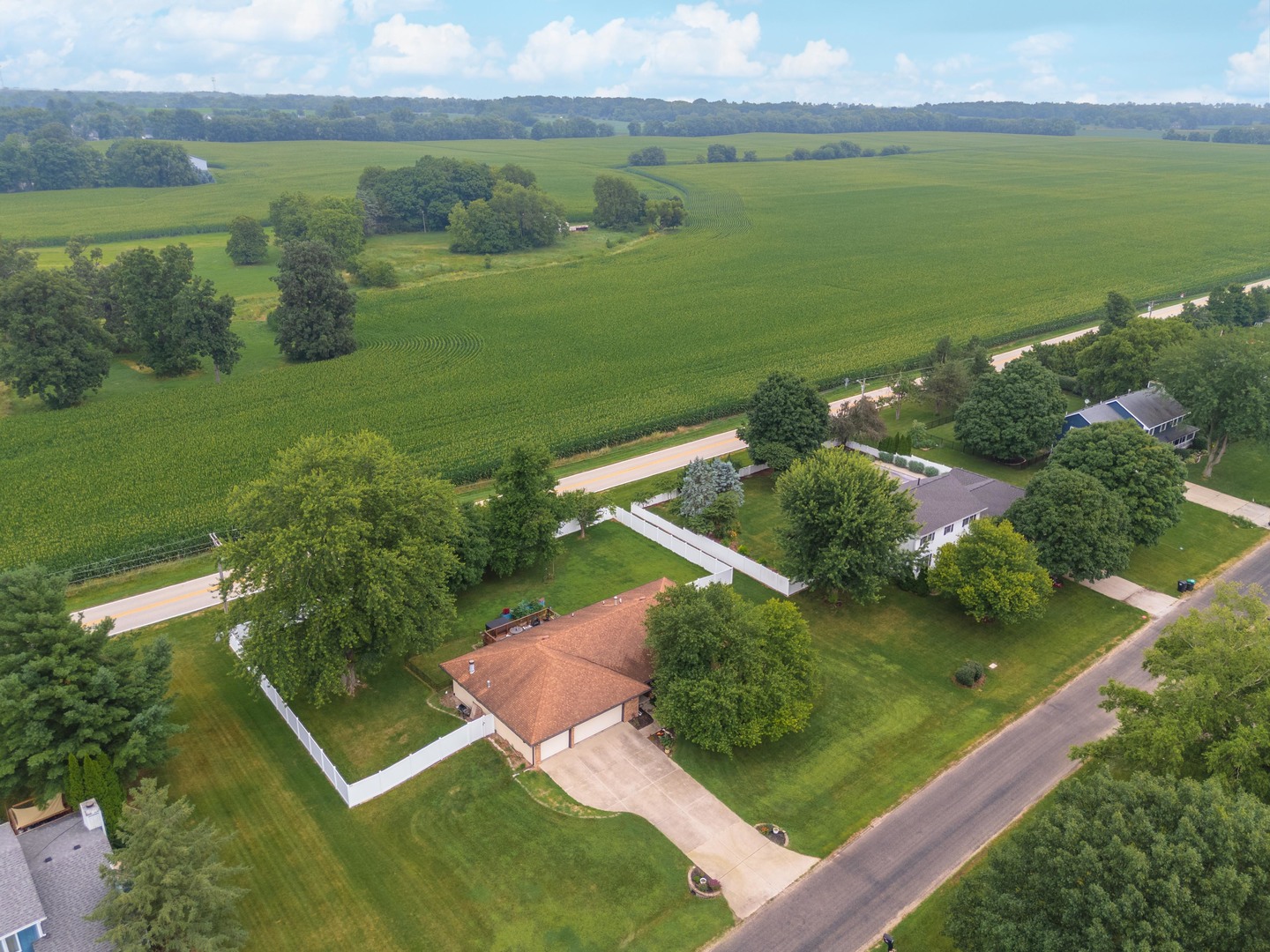16064 Raintree Road Bloomington, IL 61705 - Photo 52 of 56 Gallery Image 52