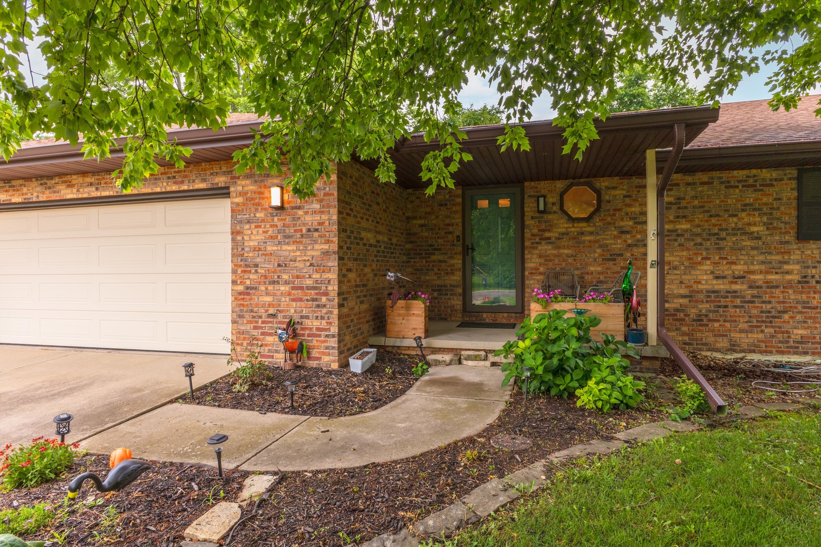 16064 Raintree Road Bloomington, IL 61705 - Photo 56 of 56 Gallery Image 56