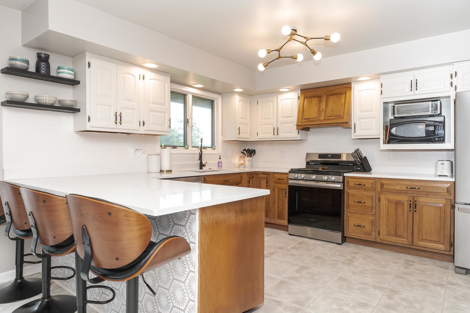 16064 Raintree Road Bloomington, IL 61705 - Photo 7 of 56 Gallery Image 7