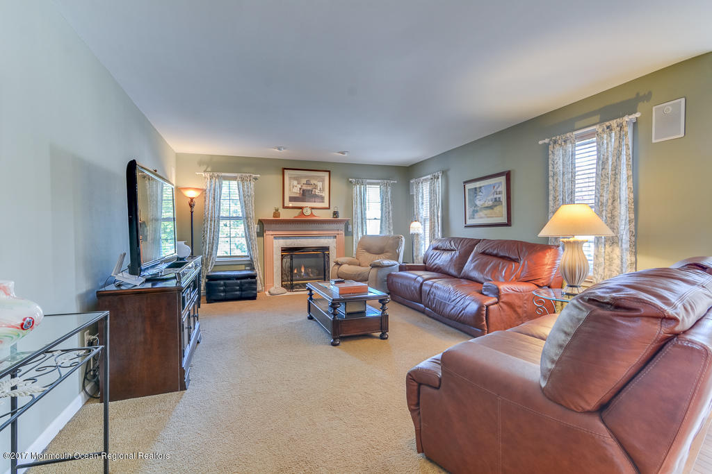 220 Commodore Road Manahawkin, NJ 08050 - Photo 19 of 39 0019__SMALL