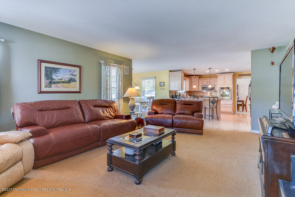 220 Commodore Road Manahawkin, NJ 08050 - Photo 20 of 39 0020__SMALL