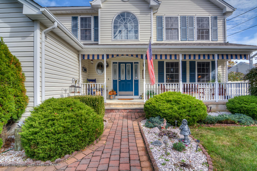 220 Commodore Road Manahawkin, NJ 08050 - Photo 2 of 39 0002__SMALL