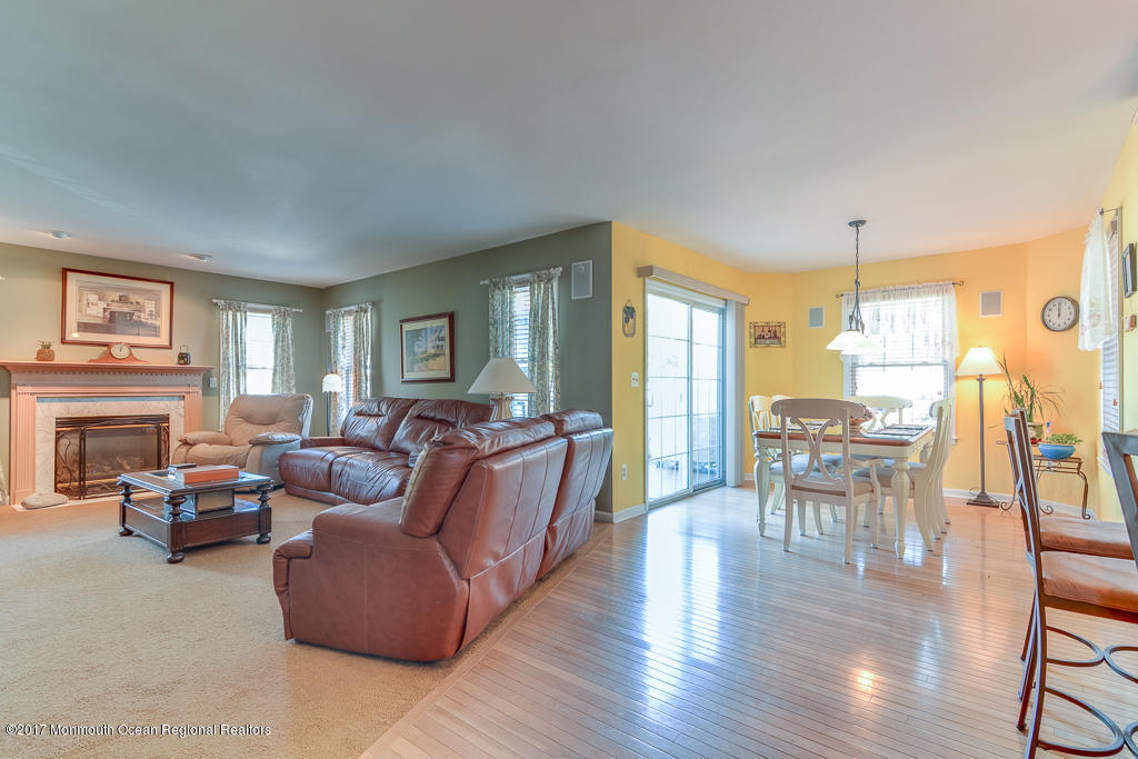 220 Commodore Road Manahawkin, NJ 08050 - Photo 21 of 39 0021__SMALL