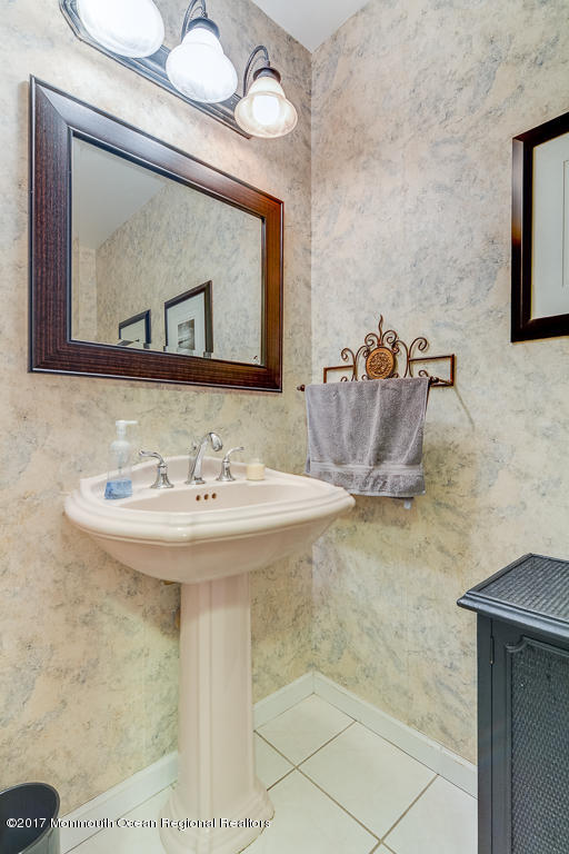 220 Commodore Road Manahawkin, NJ 08050 - Photo 23 of 39 0023__SMALL
