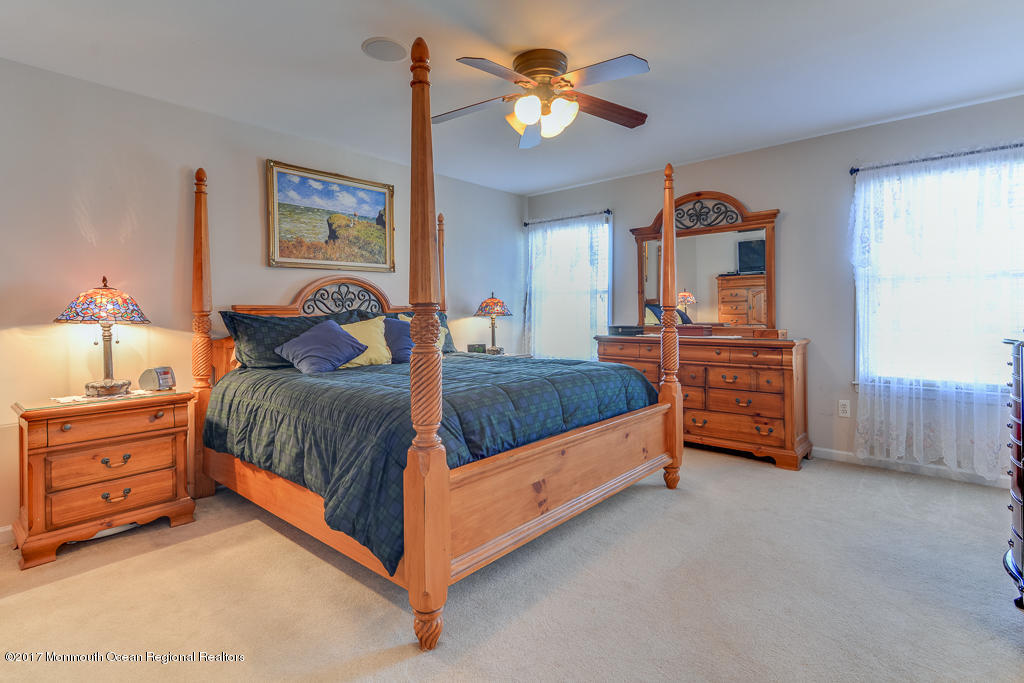 220 Commodore Road Manahawkin, NJ 08050 - Photo 25 of 39 0025__SMALL