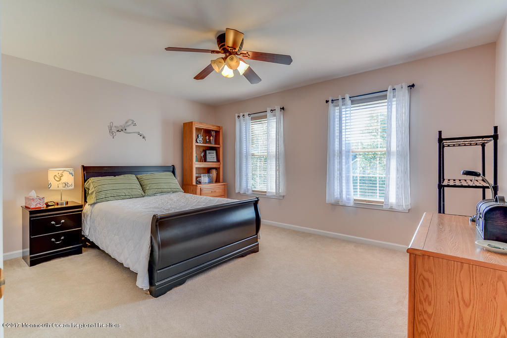 220 Commodore Road Manahawkin, NJ 08050 - Photo 32 of 39 0032__SMALL
