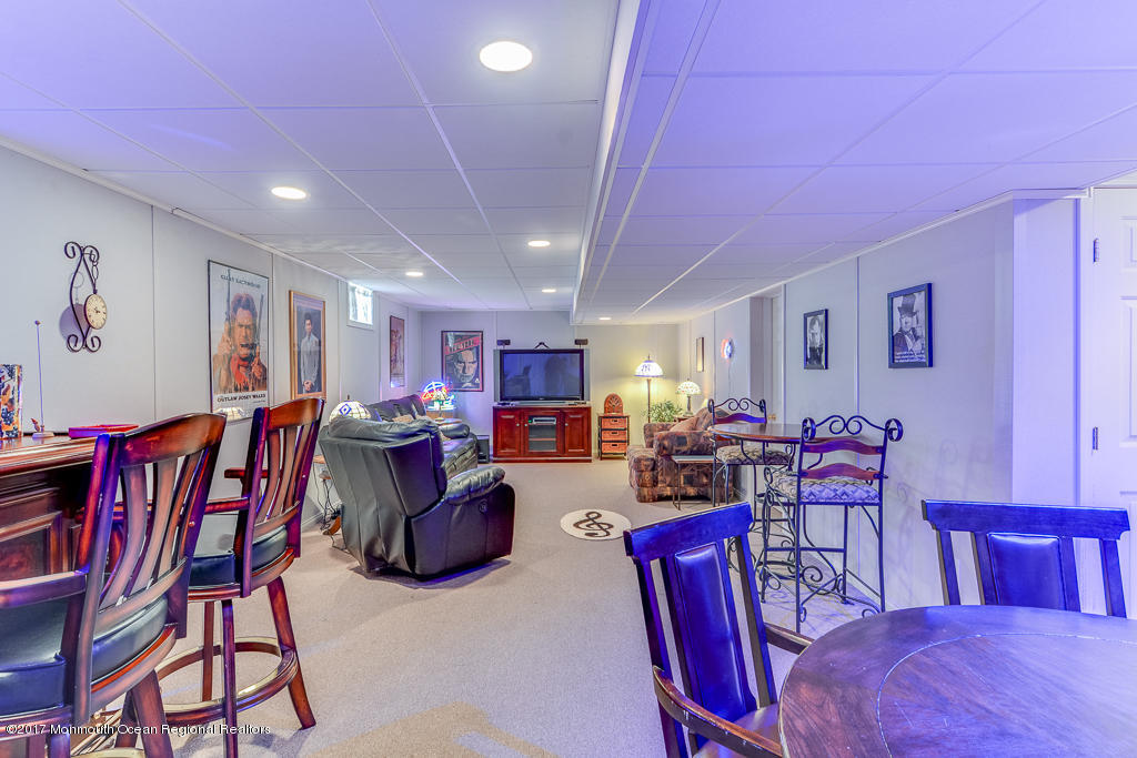 220 Commodore Road Manahawkin, NJ 08050 - Photo 35 of 39 0035__SMALL