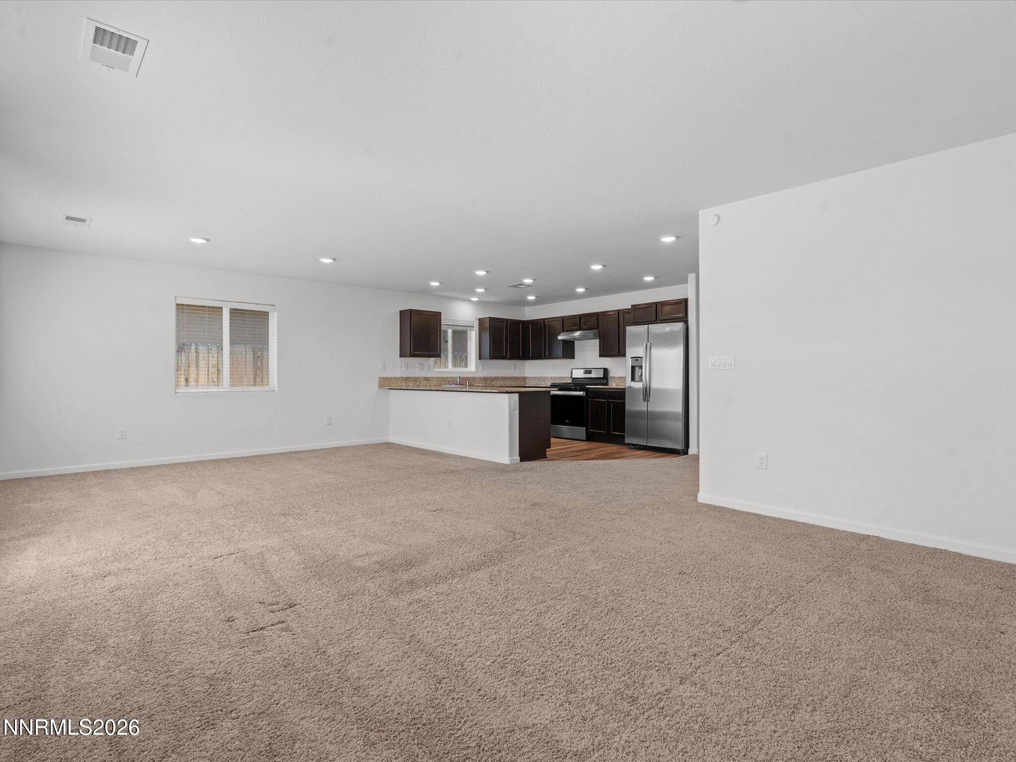 9324 Mcdermitt Road Reno, NV 89506 - Photo 5 of 22 12-9324 McDermitt Rd-225-45-204