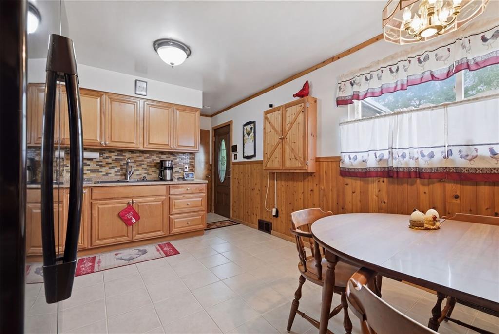 1329 Highway 56 Apollo, PA 15613 - Photo 10 of 36