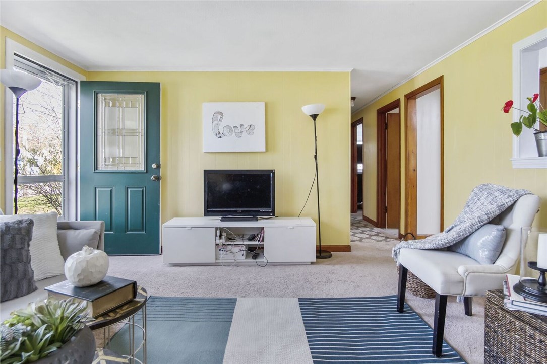 8 Congress Road Barrington, RI 02806 - Photo 10 of 23