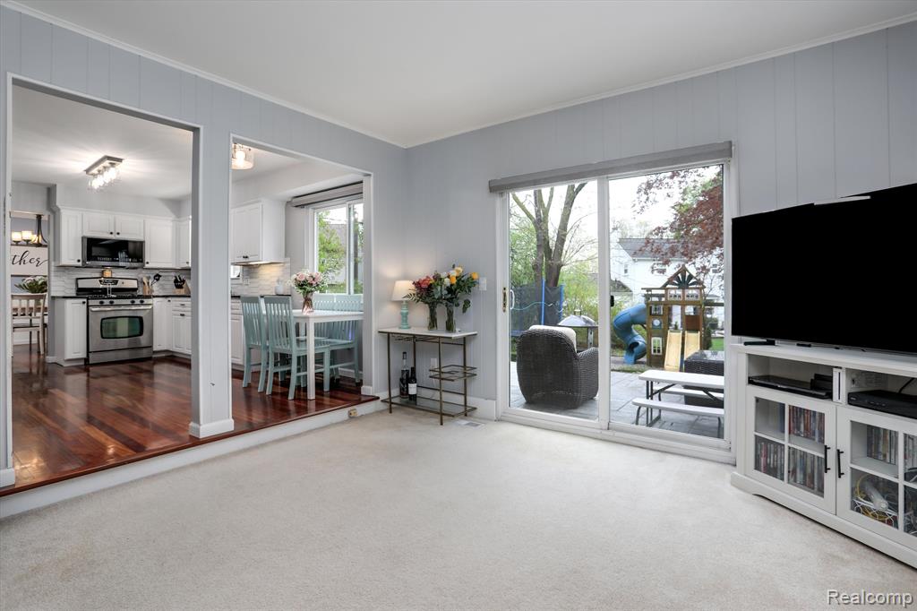 601 Lake Forest Road Rochester Hills, MI 48309 - Photo 16 of 40