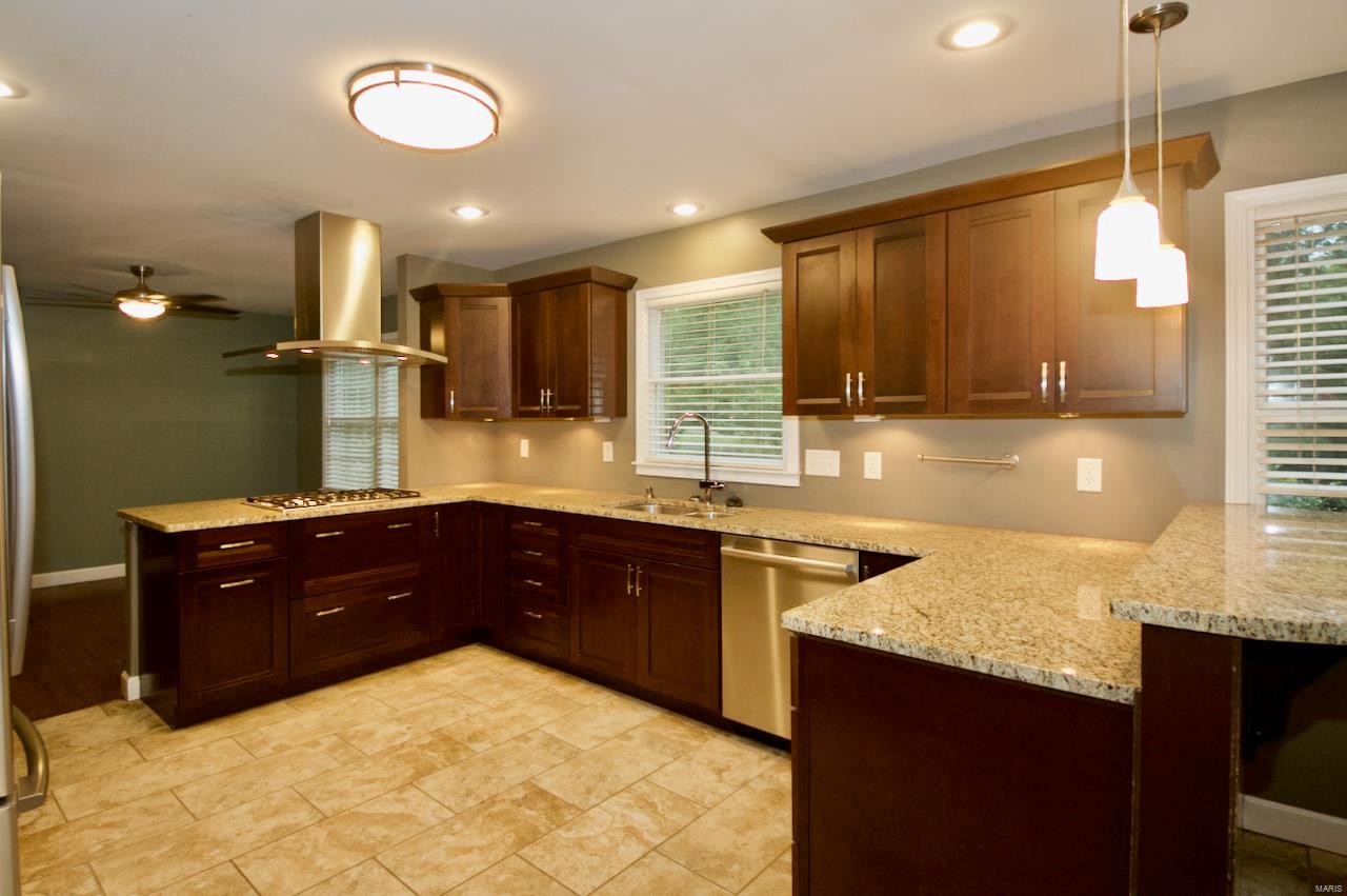 421 Pump House Road Murphysboro, IL 62966 - Photo 5 of 25