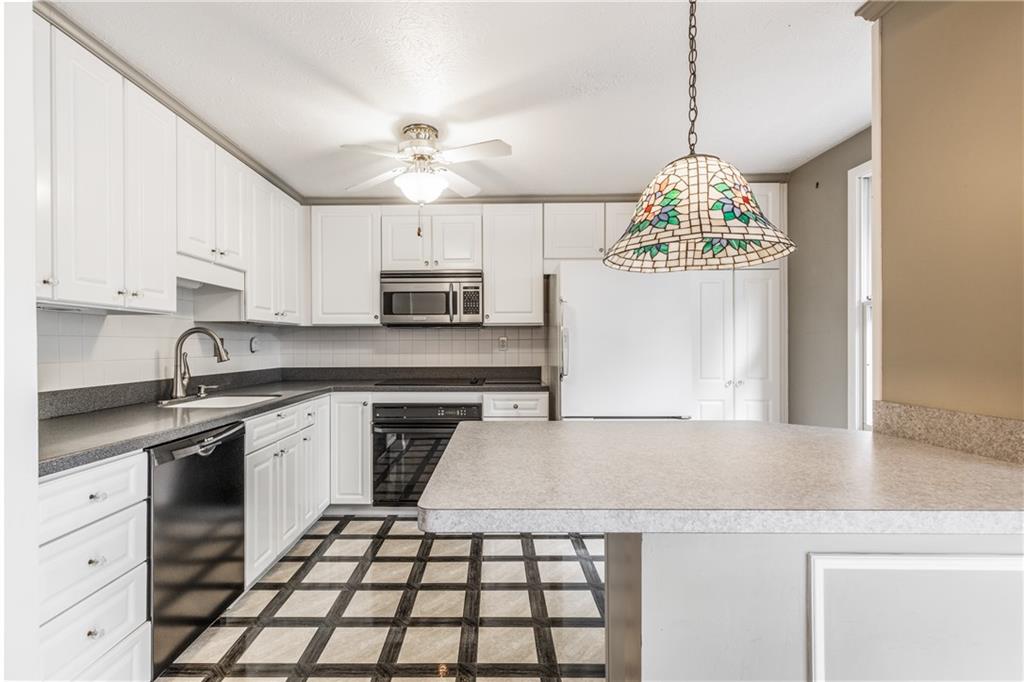 331 Quail Run Road Venetia, PA 15367 - Photo 12 of 25