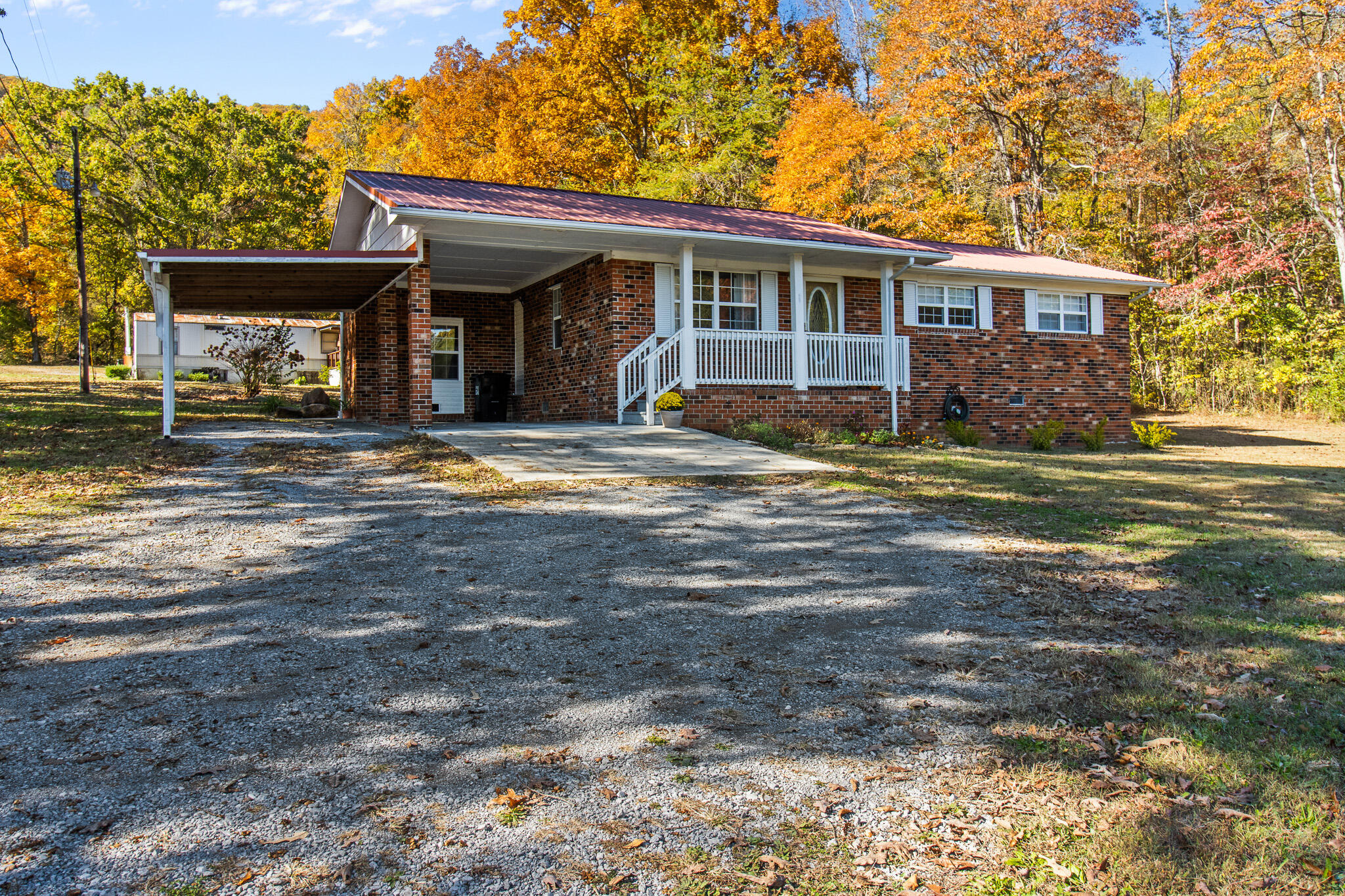 180 Hamilton Street Dunlap, TN 37327 - Photo 2 of 22 _MG_9461