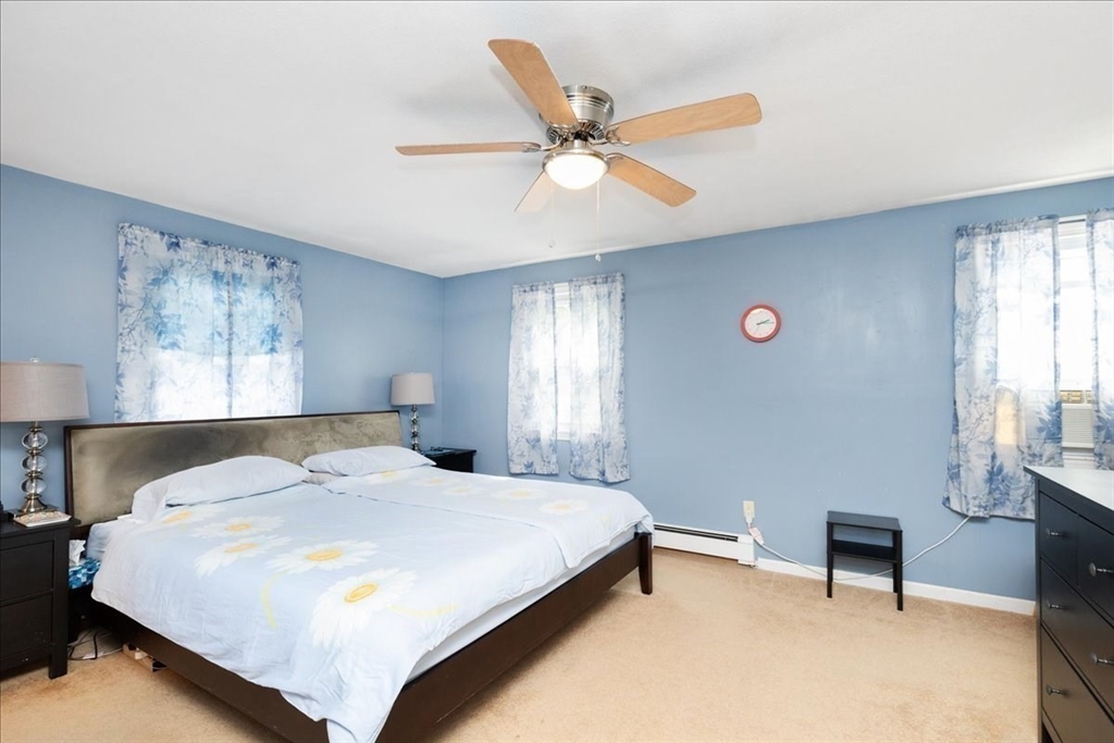 70 Maverick Street Marblehead, MA 01945 - Photo 15 of 38