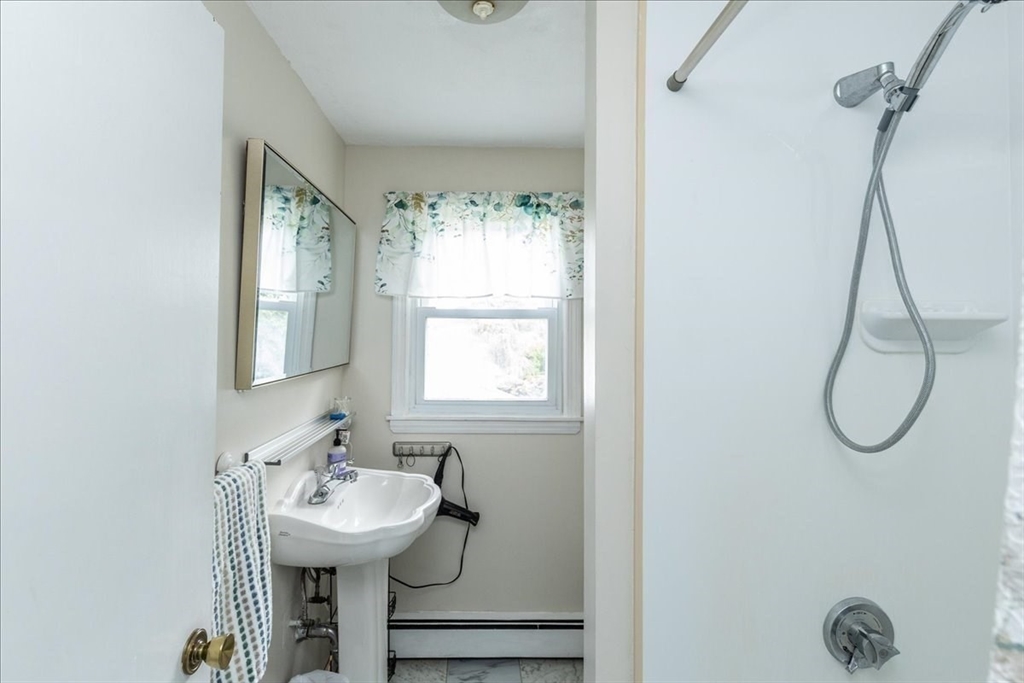 70 Maverick Street Marblehead, MA 01945 - Photo 23 of 38